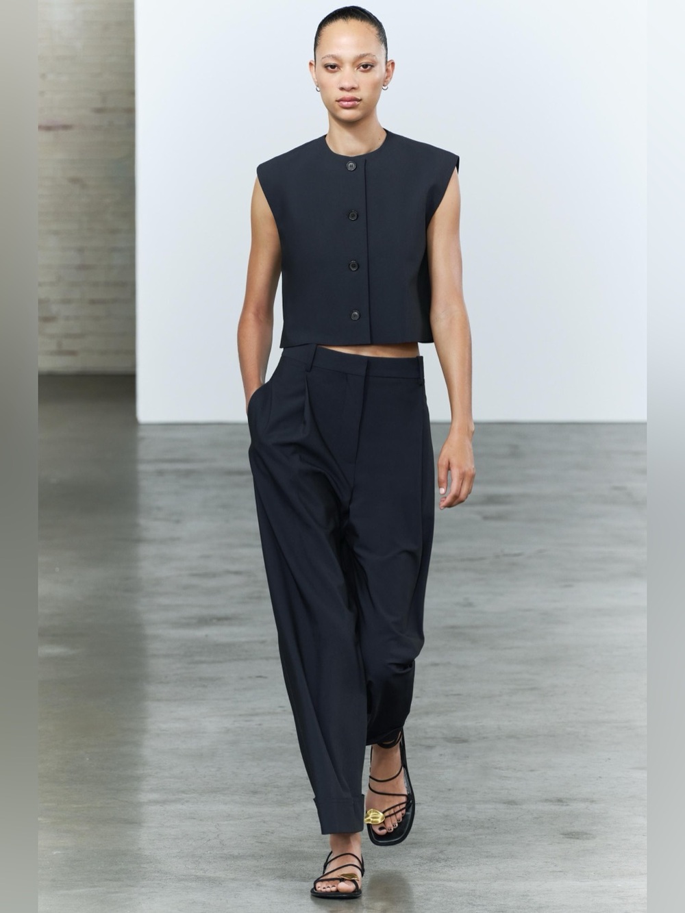 Zara Sleeveless Cropped Vest & High-Waist Trousers Set